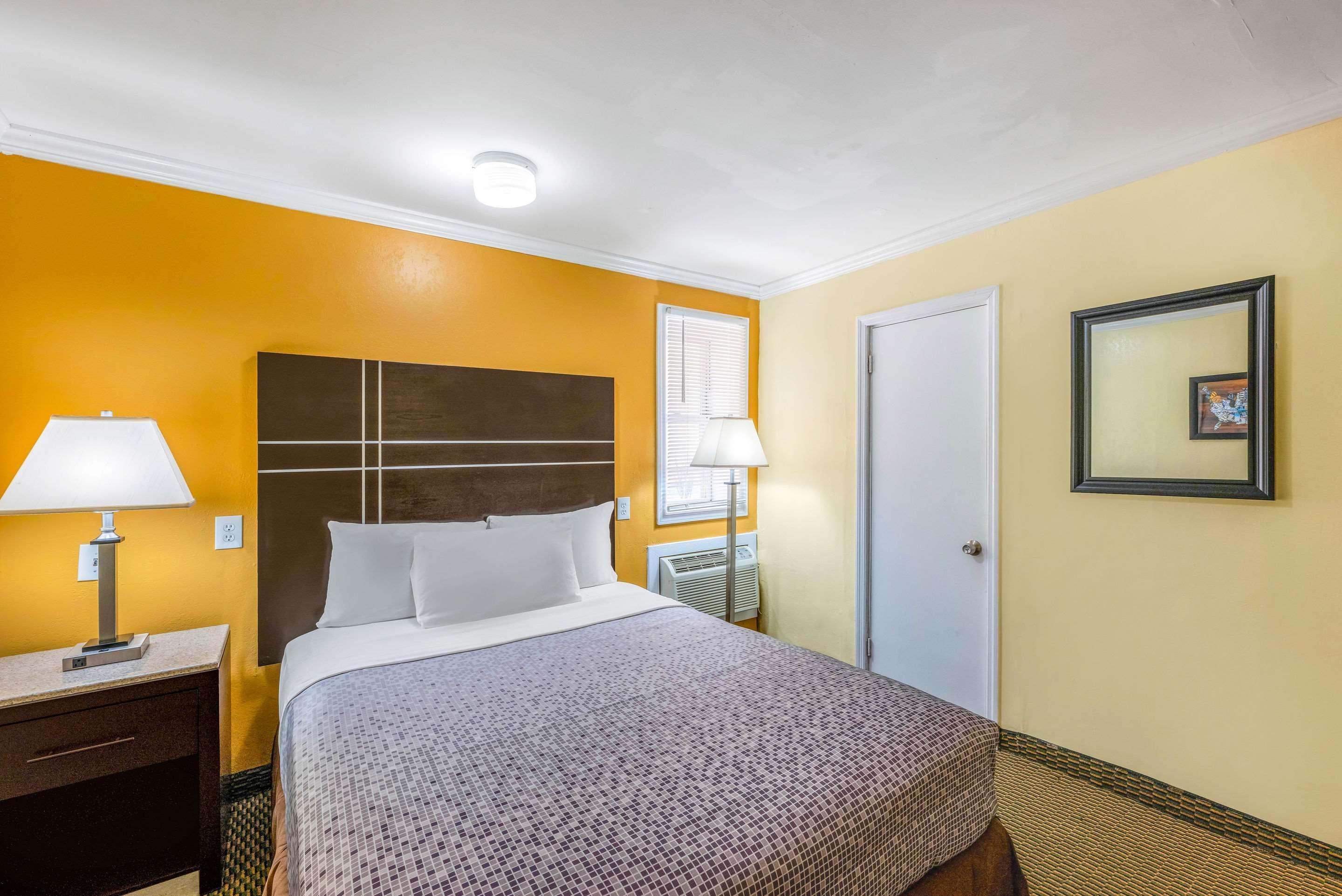Econo Lodge Beach And Boardwalk Atlantic City Ngoại thất bức ảnh