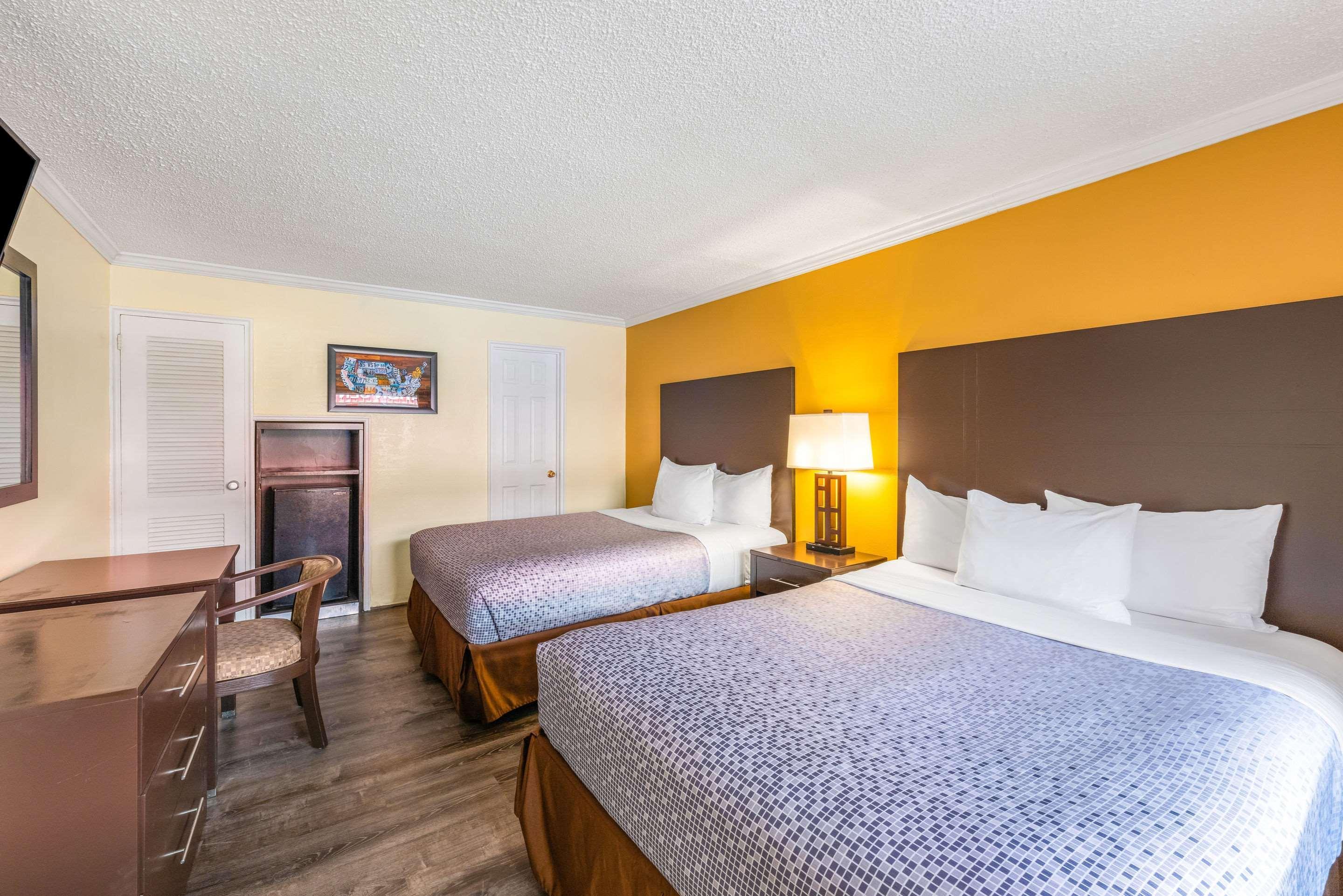 Econo Lodge Beach And Boardwalk Atlantic City Ngoại thất bức ảnh