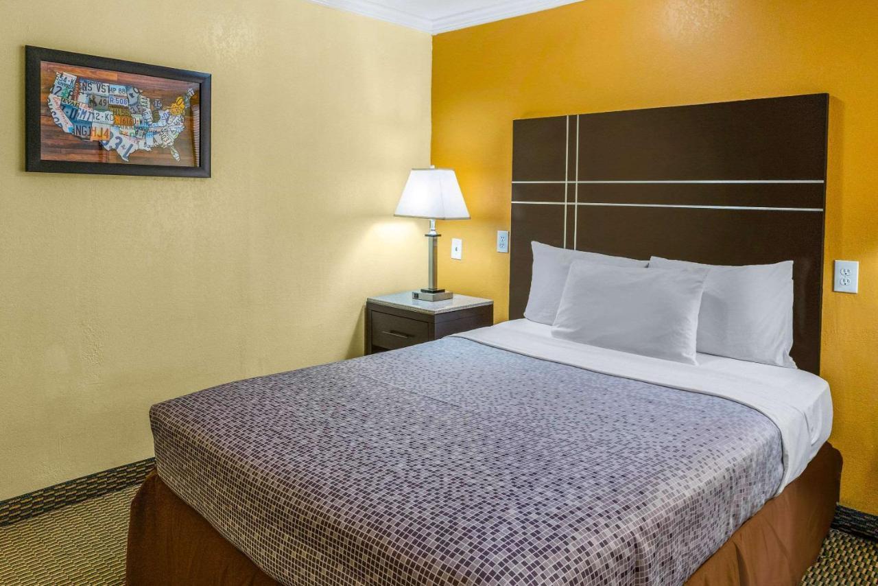 Econo Lodge Beach And Boardwalk Atlantic City Ngoại thất bức ảnh